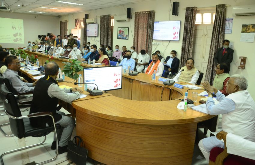 झाबुआ में सिकलसेल का आंकड़ा देख राज्यपाल बोले-यह कोरोना से भी गंभीर