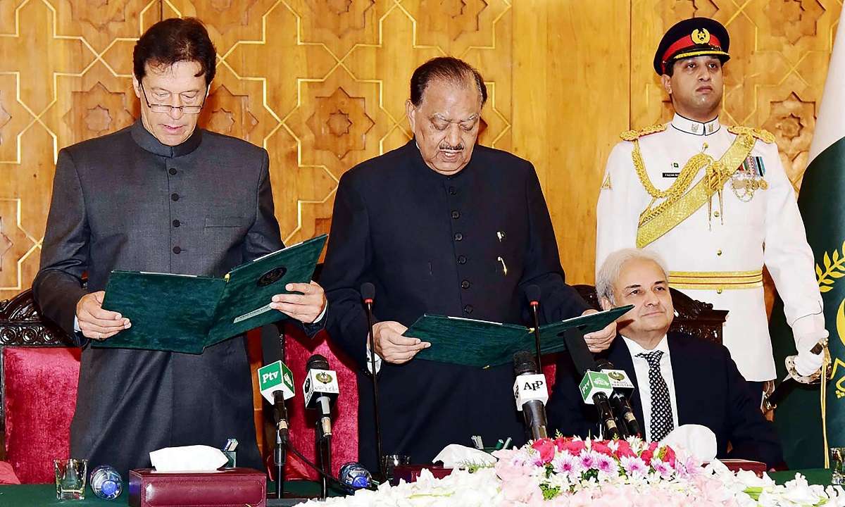 imran_khan_oath.jpg