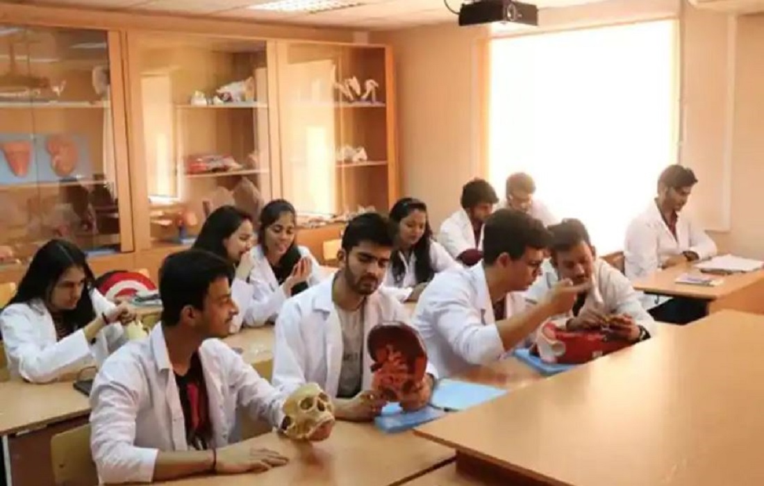 MBBS Student From Ukraine Can Not Enroll In Other Indian Institution  