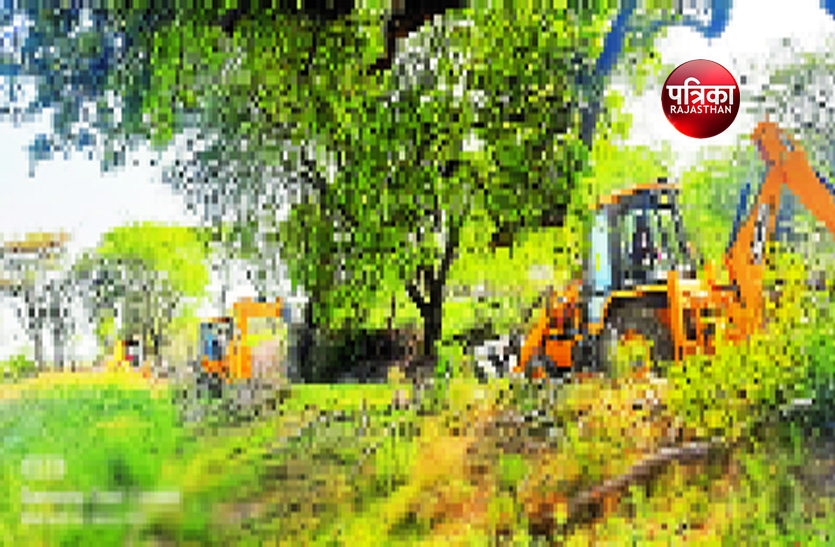 24 दिन से नही मिला भुगतान, जेसीबी चालक ने बंद किया अतिक्रमण हटाने का काम
