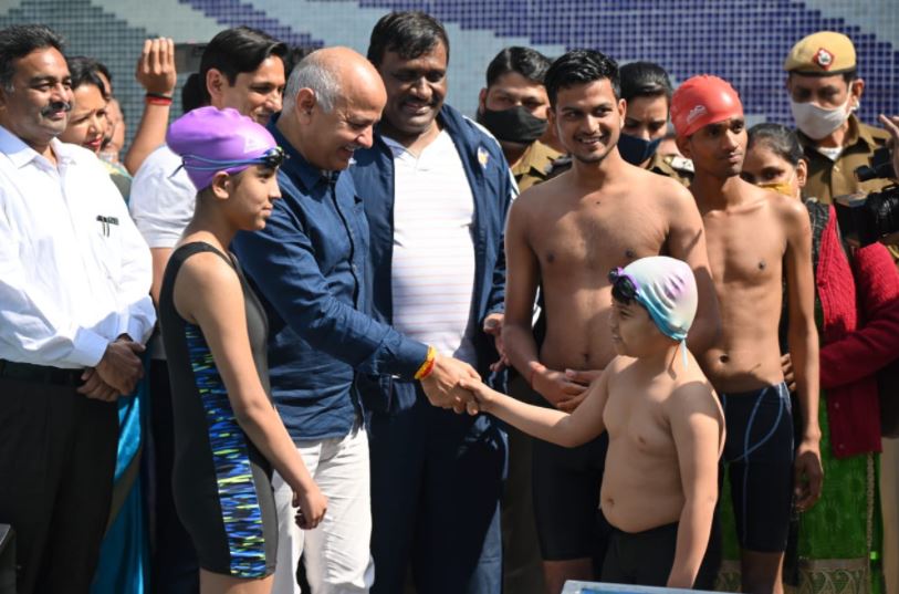 Manish Sisodiya Inaugrates 2 New swimming Pool in Delhi Govt School  