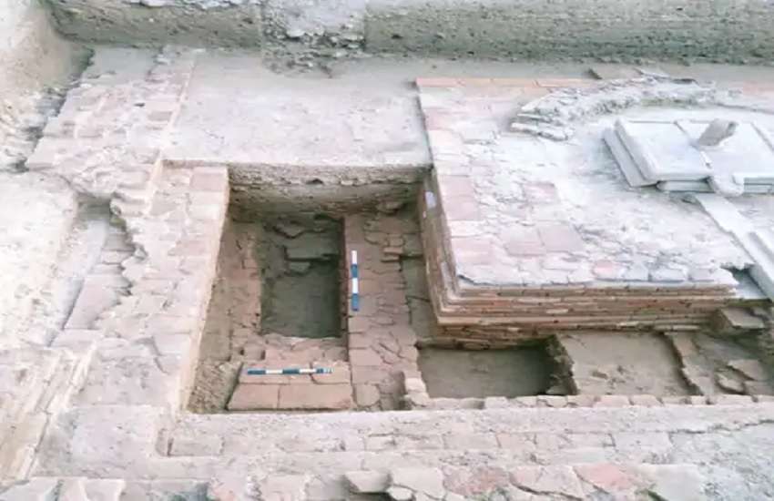 बभनियांव गांव में मिला प्राचीन शिव मंदिर