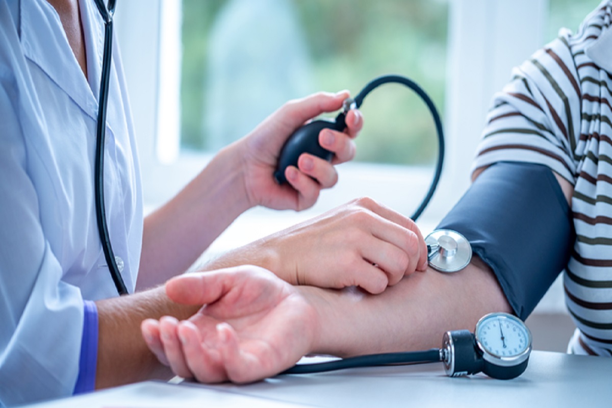 World Hypertension Day 2022: प्री-हाइपरटेंशन के संकेत को पहचानें,  हाई ब्लड प्रेशर से बचा सकते हैं ये उपाय