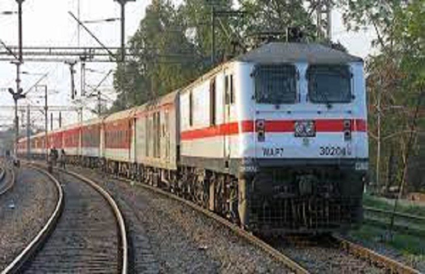 Jhalawar News, Summer Special Train कृपया यात्री ध्यान दें...अप्रेल से जून तक चलेगी अजमेर बांद्रा ट्रेन