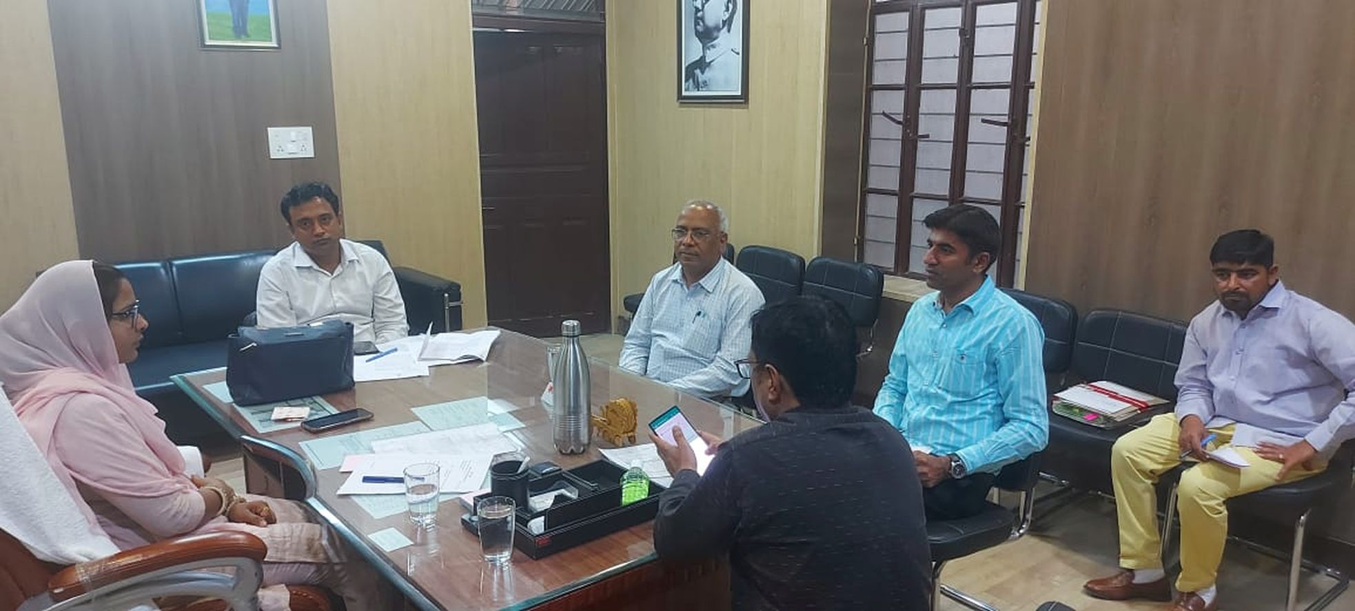 जिला स्थापना समिति की बैठक में प्रबोधकों की पदोन्नति के प्रस्ताव का अनुमोदन