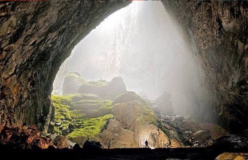 Hang Son Doong Cave Vietna