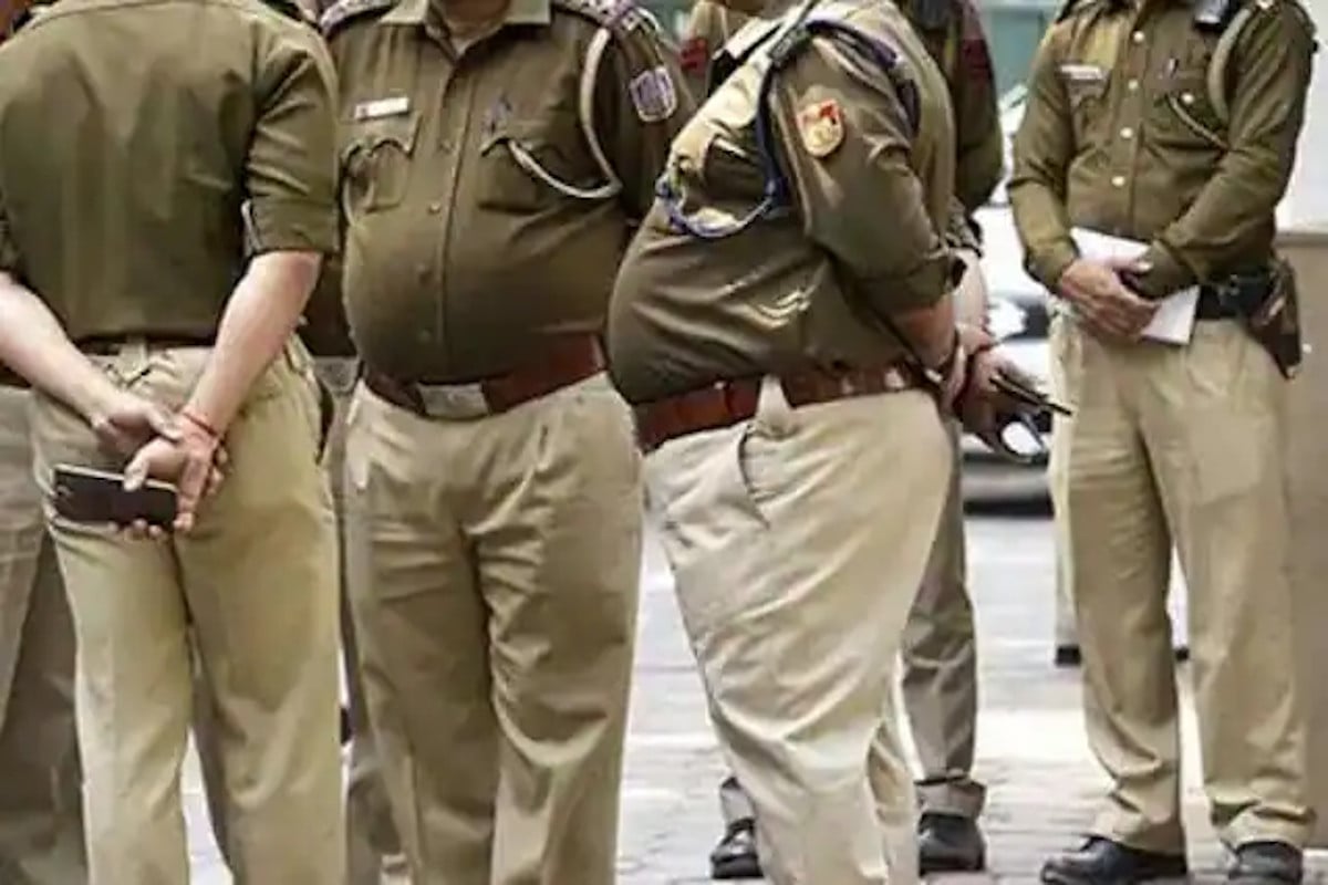 Prayagraj SSP Parametres for Fat Policemen Health Yoga Exercise
