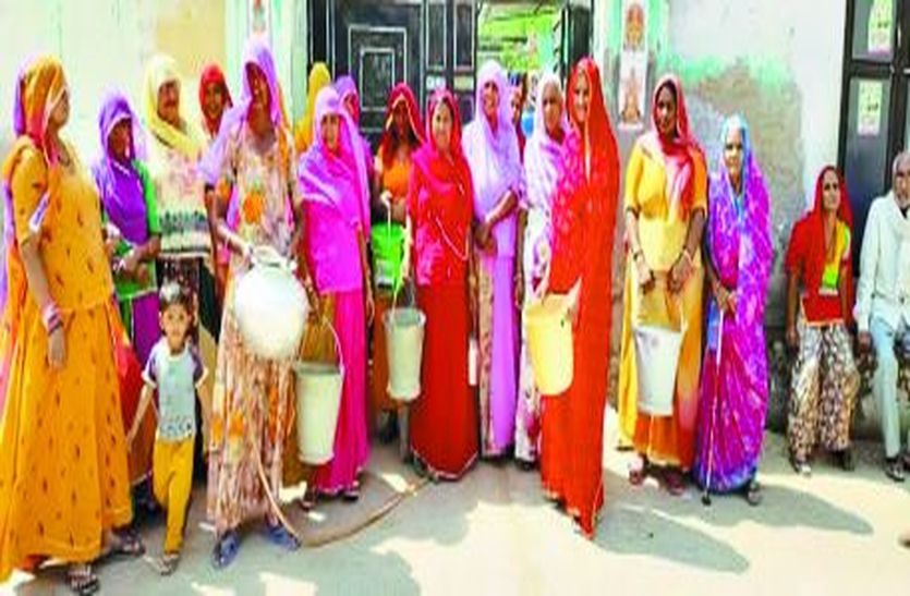 बुहाना में कई वार्डो में 15 दिन में एक बार पानी की आपूर्ति