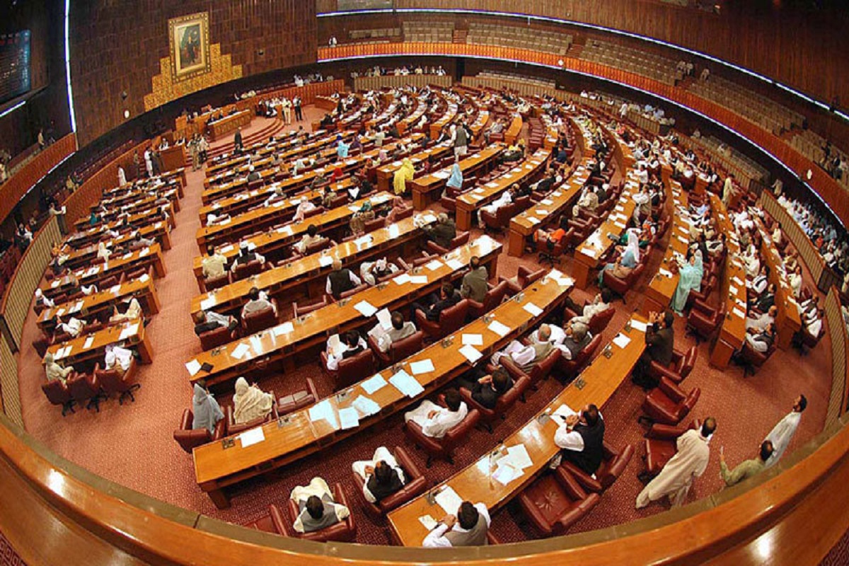 Pakistan Political Crisis:  Speaker refuses to vote on no-confidence motion