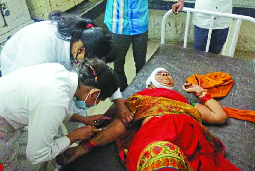 रानगिर में आदतन अपराधी ने वृद्ध दंपति धारदार हथियार से हमला कर किया घायल