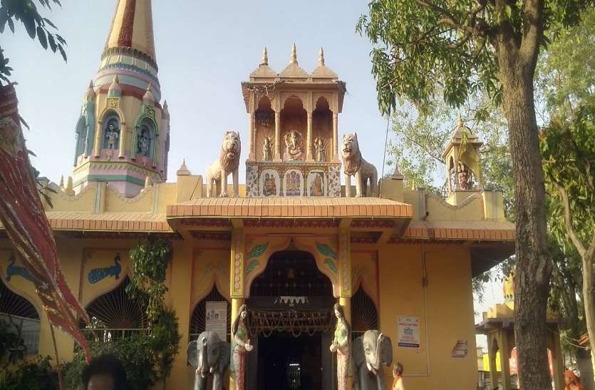 सज-धजकर तैयार हनुमान जी के मंदिर, आज उमड़ेगा भक्तों का सैलाब
