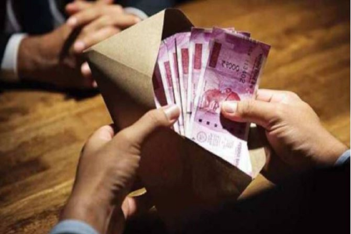 Salary Limit May increase For EPF Govt Is Considering From 15000 To 21000