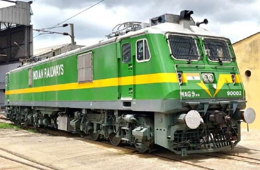 Indian Railway : 160 की गति से ट्रेन चलाने शक्तिशाली इंजन बनेगा यहां