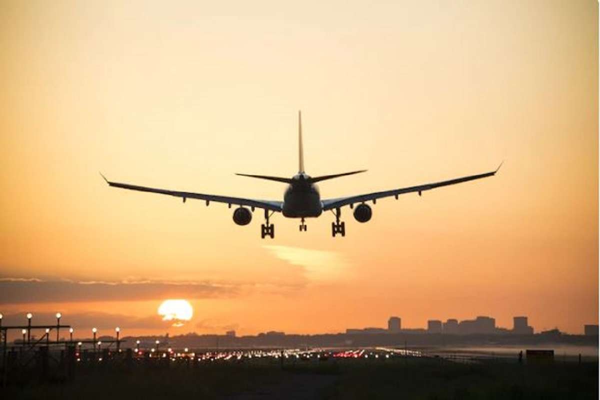 vistara_airline_offers_cheap_fare_in_summer_time_sales_domestic_and_international_flights.jpg