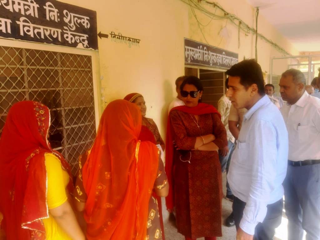 किसी भी मरीज से पर्ची के पैसे नहीं लें, करें उसकी नियमित मोनिटरिंग