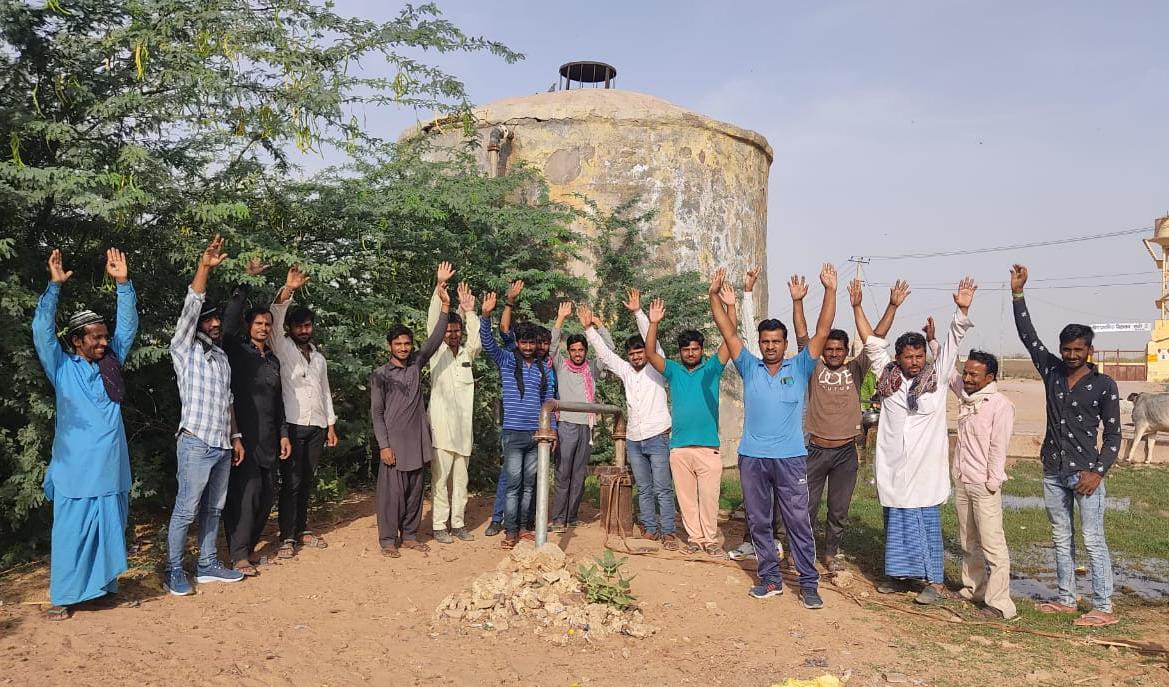 जीएलआर व पशुखेली में पानी का अभाव, जताया रोष