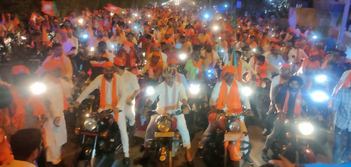 BJP NEWS: तेजस्वी ने की सूरत में अगुवाई, हजारों कार्यकर्ता रहे शामिल