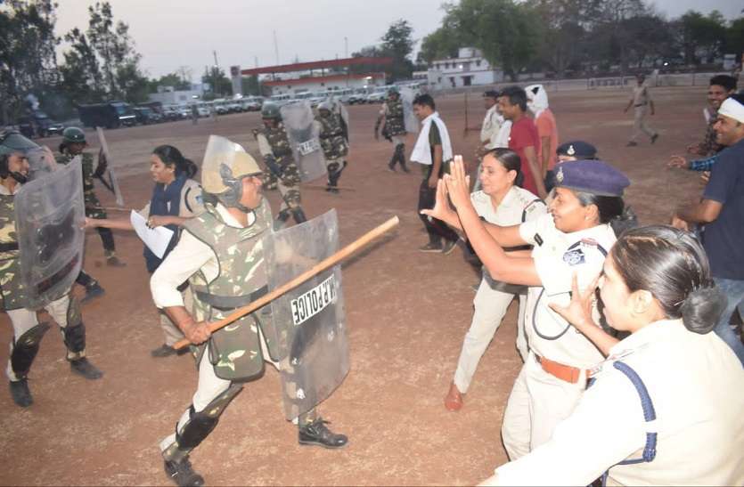 hinsak_balwa.jpg