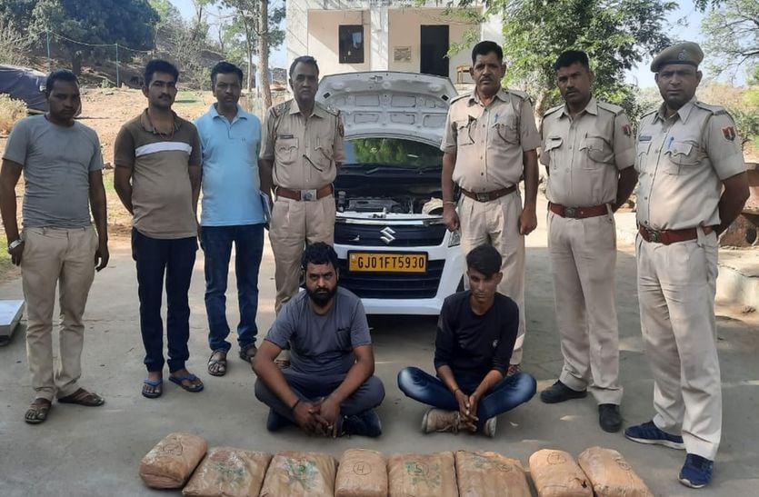कार के बोनट में छुपाकर 16 किलो गांजा गुजरात ले जाते दो आरोपी गिरफ्तार