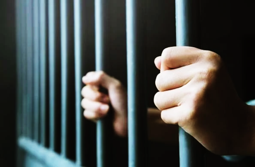 proxy_prisoner_case_jabalpur_man_jailed_of_70_year_old.png