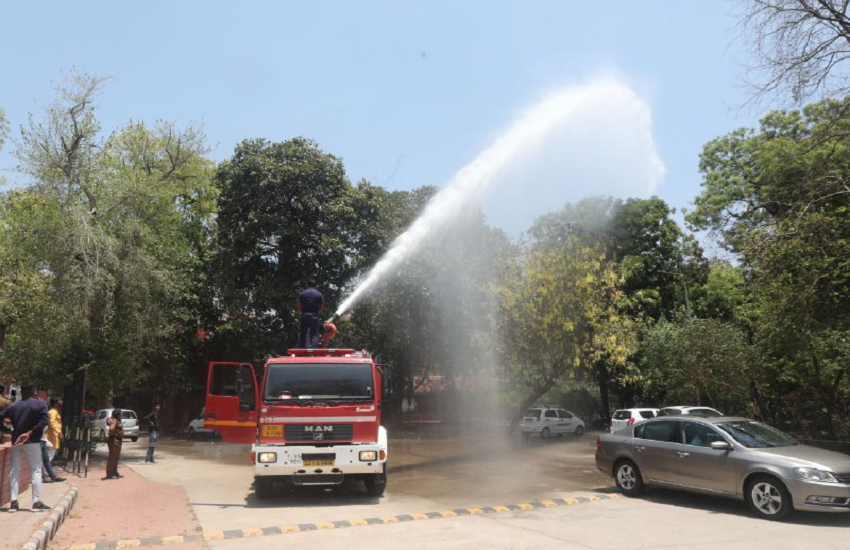 अहमदाबाद में गर्मी का कहर जारी, रेड अलर्ट , गुजरात के कुछ भागों में आज भी लू की चेतावनी