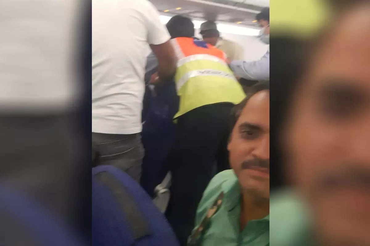 Varanasi Passengers Fight in Flight