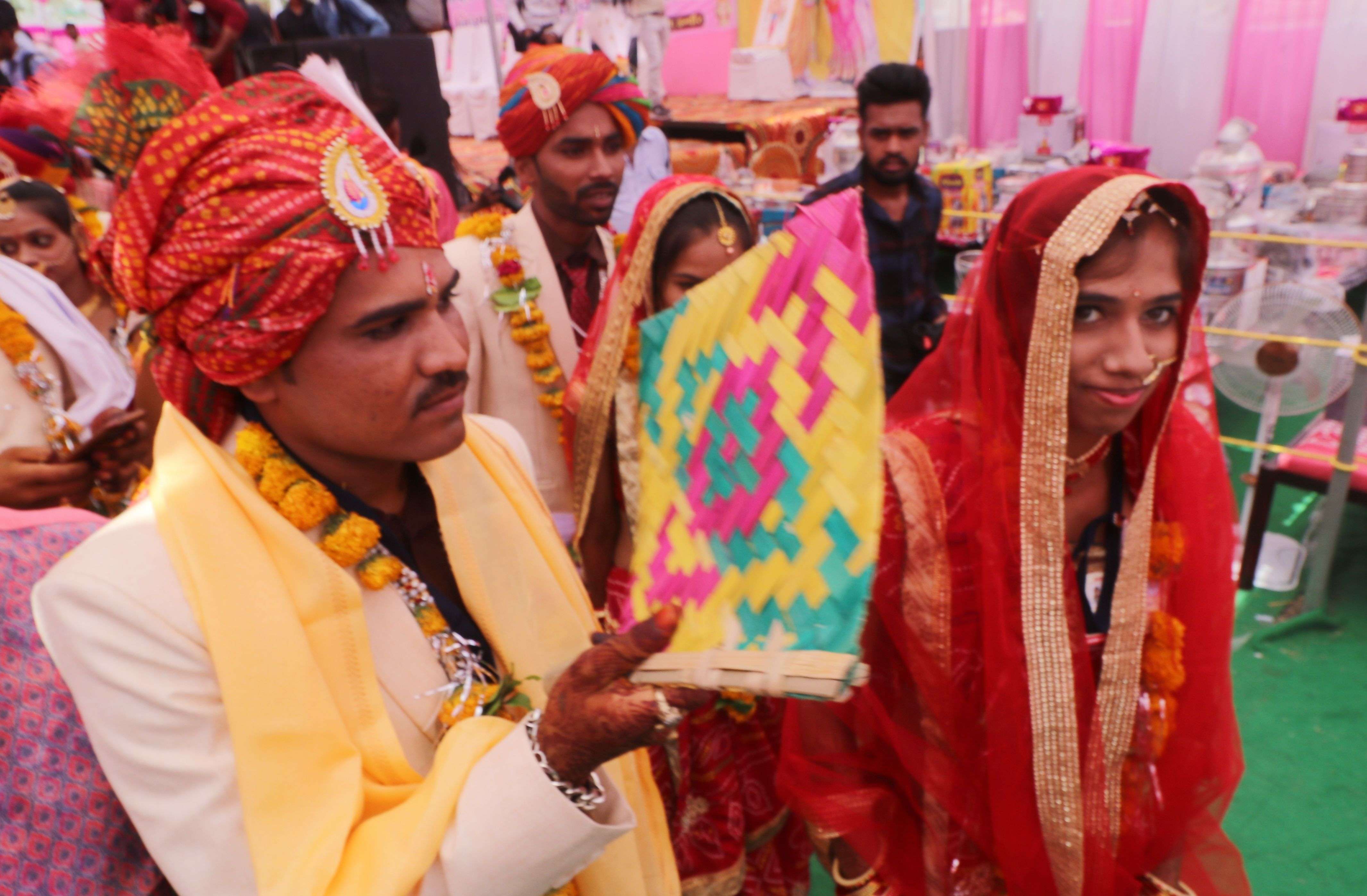 अक्षय तृतीया पर हुए कई समाज के सामूहिक विवाह
