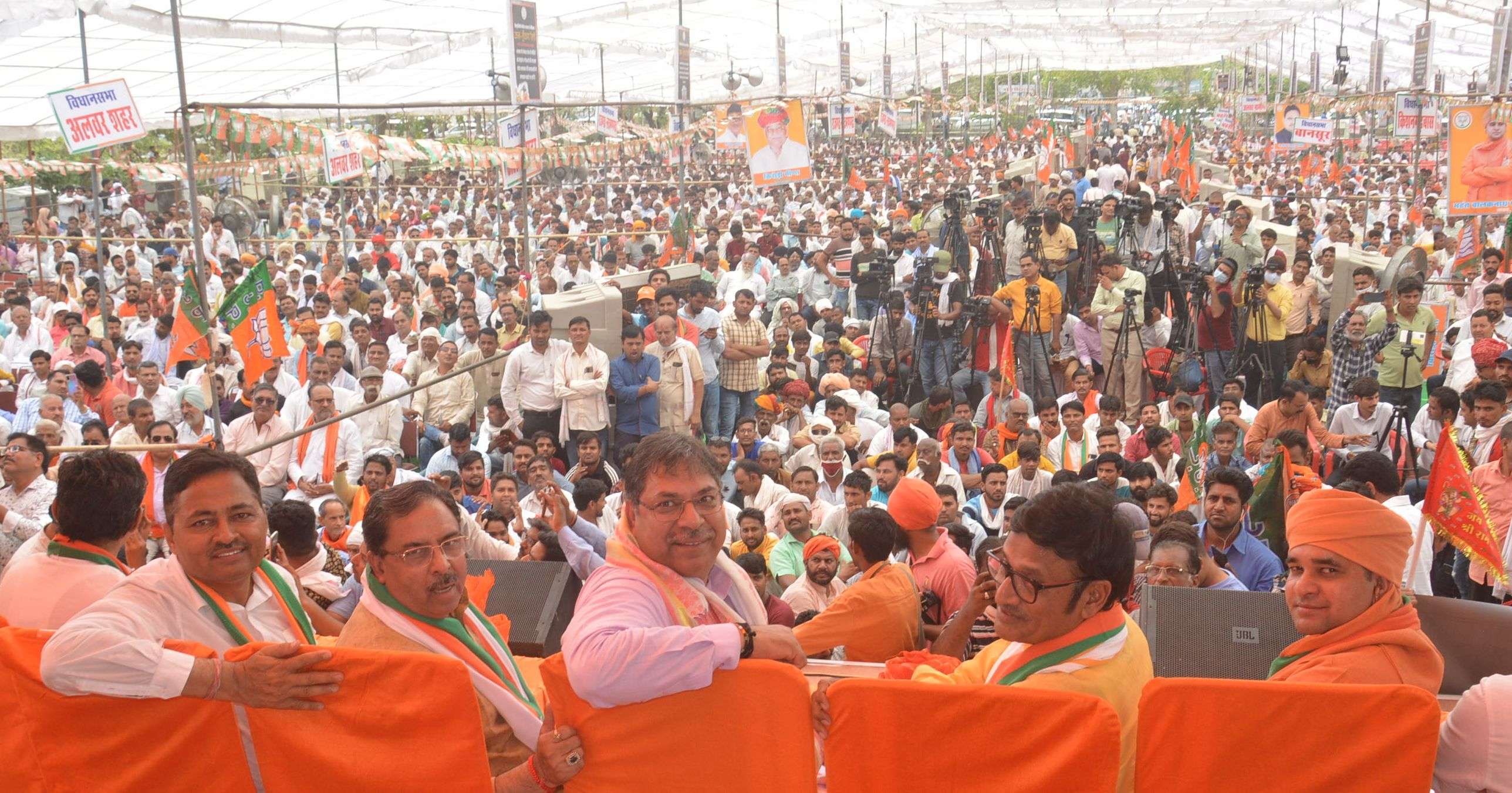 अलवर में हुई भाजपा की जन हुंकार रैली,शामिल हुए प्रदेश के नेता,देखे तस्वीरें
