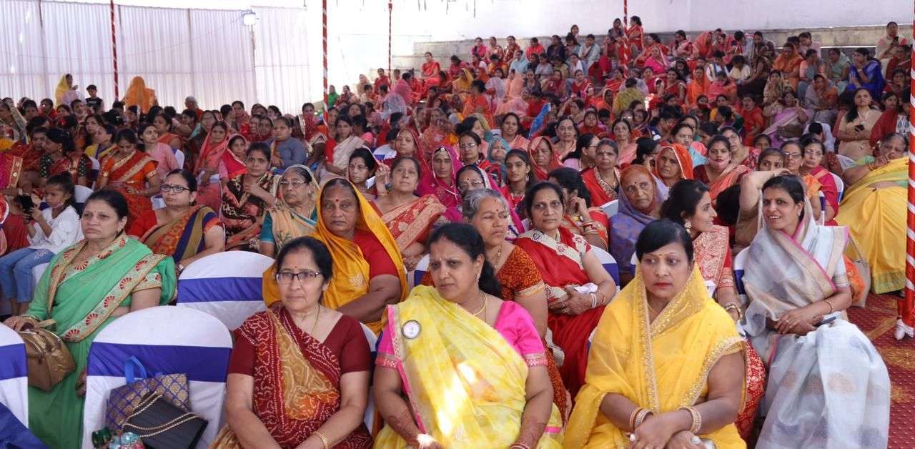 जीवन का सुख त्याग और विसर्जन में-कटारिया