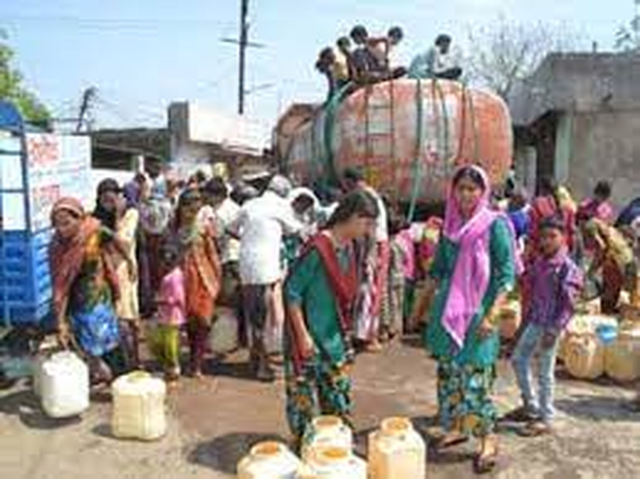 पानी को तरसता रतलामः करोड़ों की योजना के बाद भी शहर प्यासा