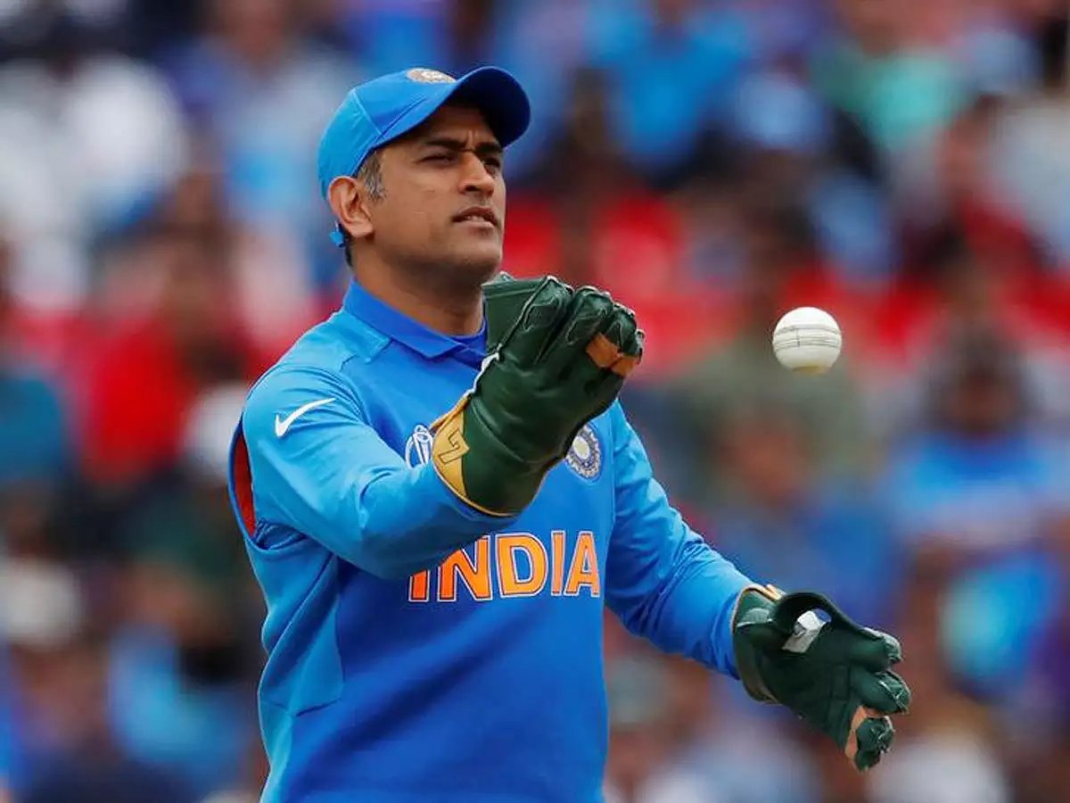 3 most expensive things ms dhoni