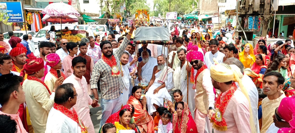 दीक्षा कल्याणक वरघोड़ा से सांवेर जैनमय