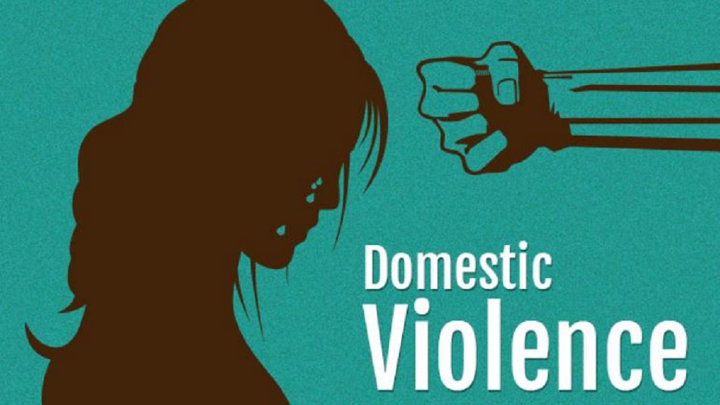 Domestic Violence : पति से पिटाई 45 फीसदी महिलाओं ने जायज बताई
