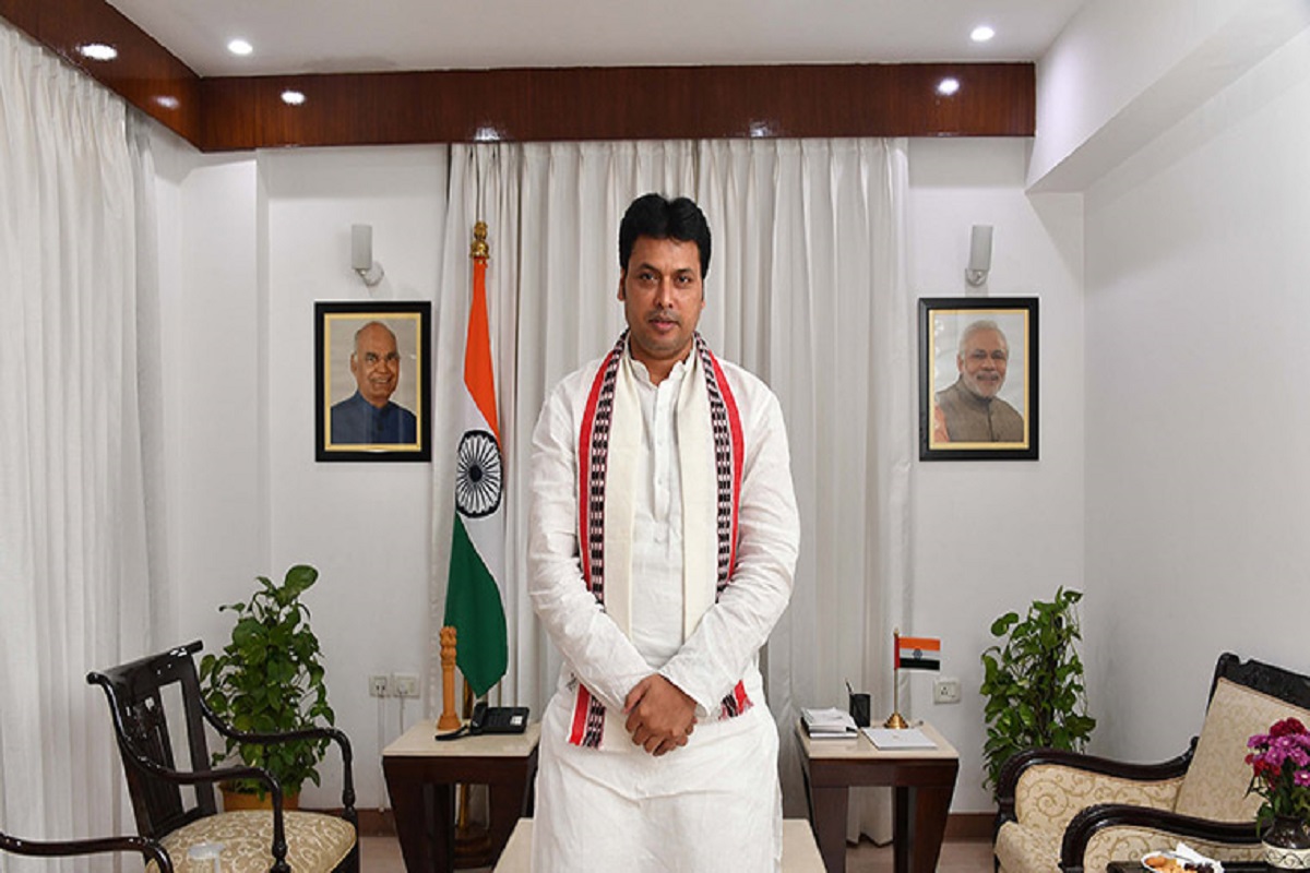 त्रिपुरा के मुख्यमंत्री बिपल्व देव ने दिया इस्तीफा, नए CM के लिए चल रही BJP विधायक दल की बैठक