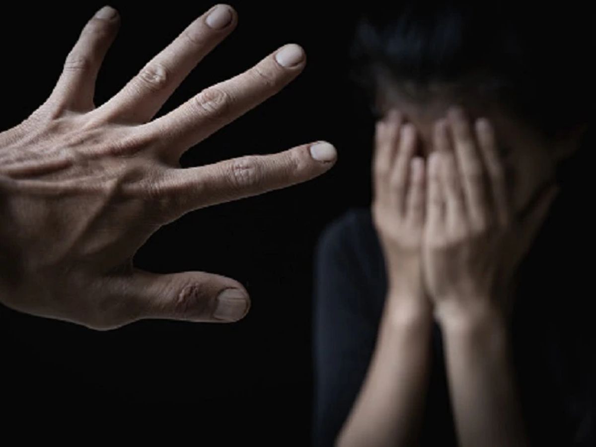 Rape  Sucide : बलात्कार के बाद किशोरी ने उठाया यह कदम, जानकर चौंक जाएंगे