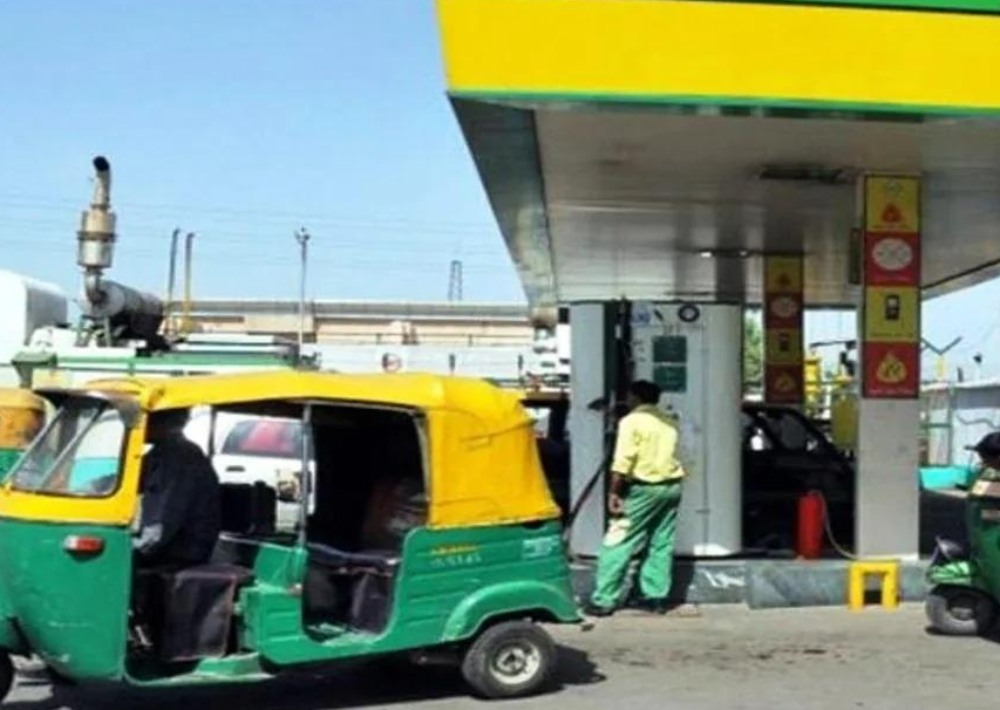 CNG Price in Meerut Today : मेरठ सहित अन्य महानगरों में सीएनजी के दामों में आज फिर बढ़ोत्तरी