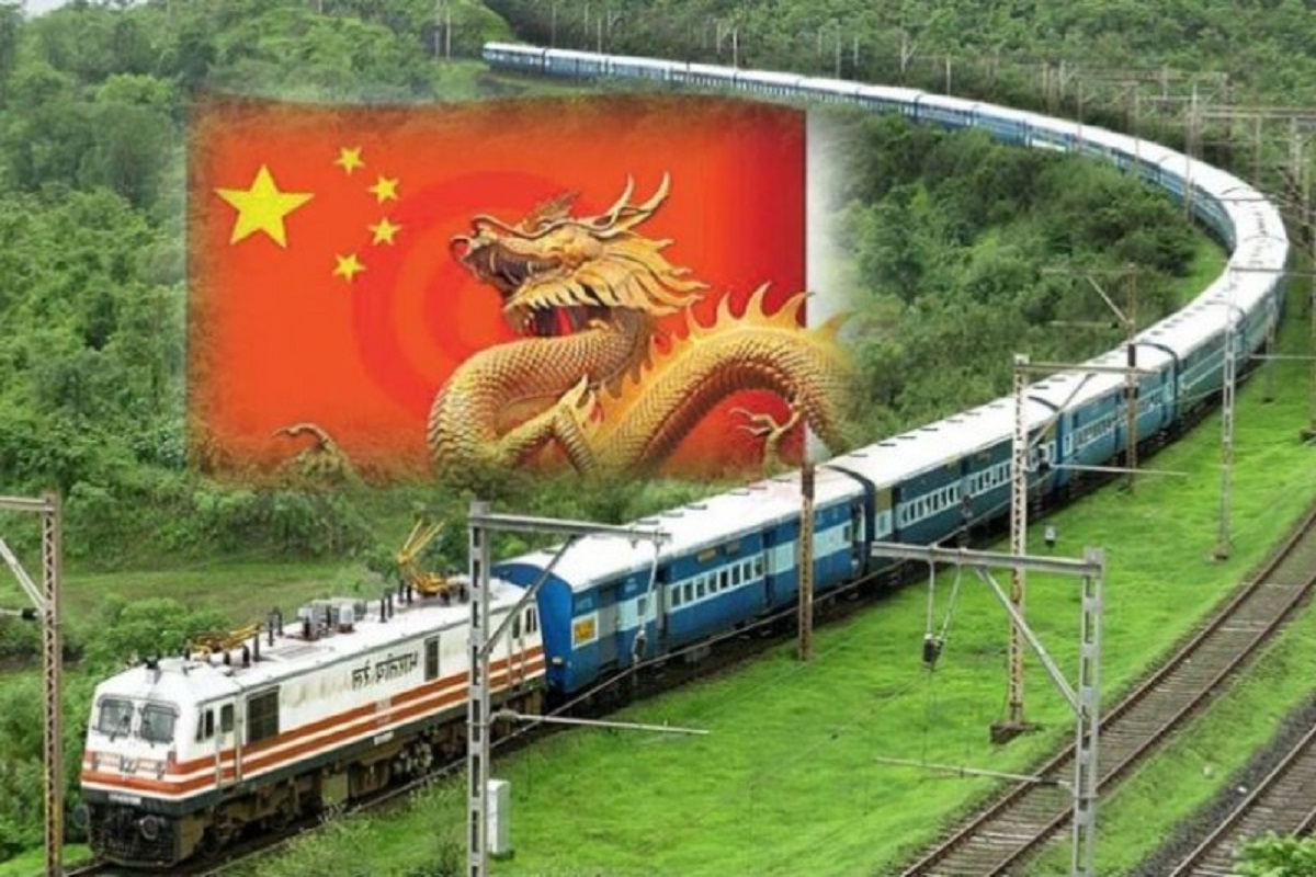 पैंगोंग झील पर जारी गतिरोध के बीच रेलवे ने सुपरफास्ट ट्रेनों के लिए चीनी कंपनी को कॉन्ट्रैक्ट क्यों दिया?