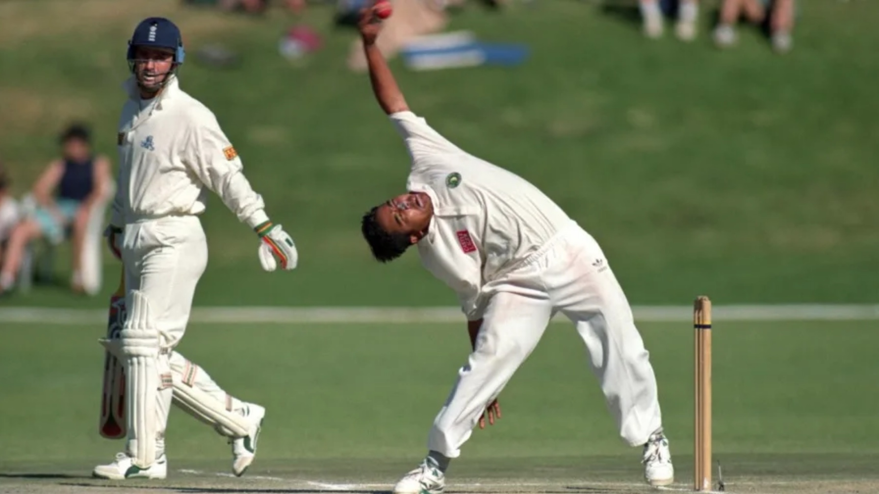 3 annoyed bowling action in cricket history