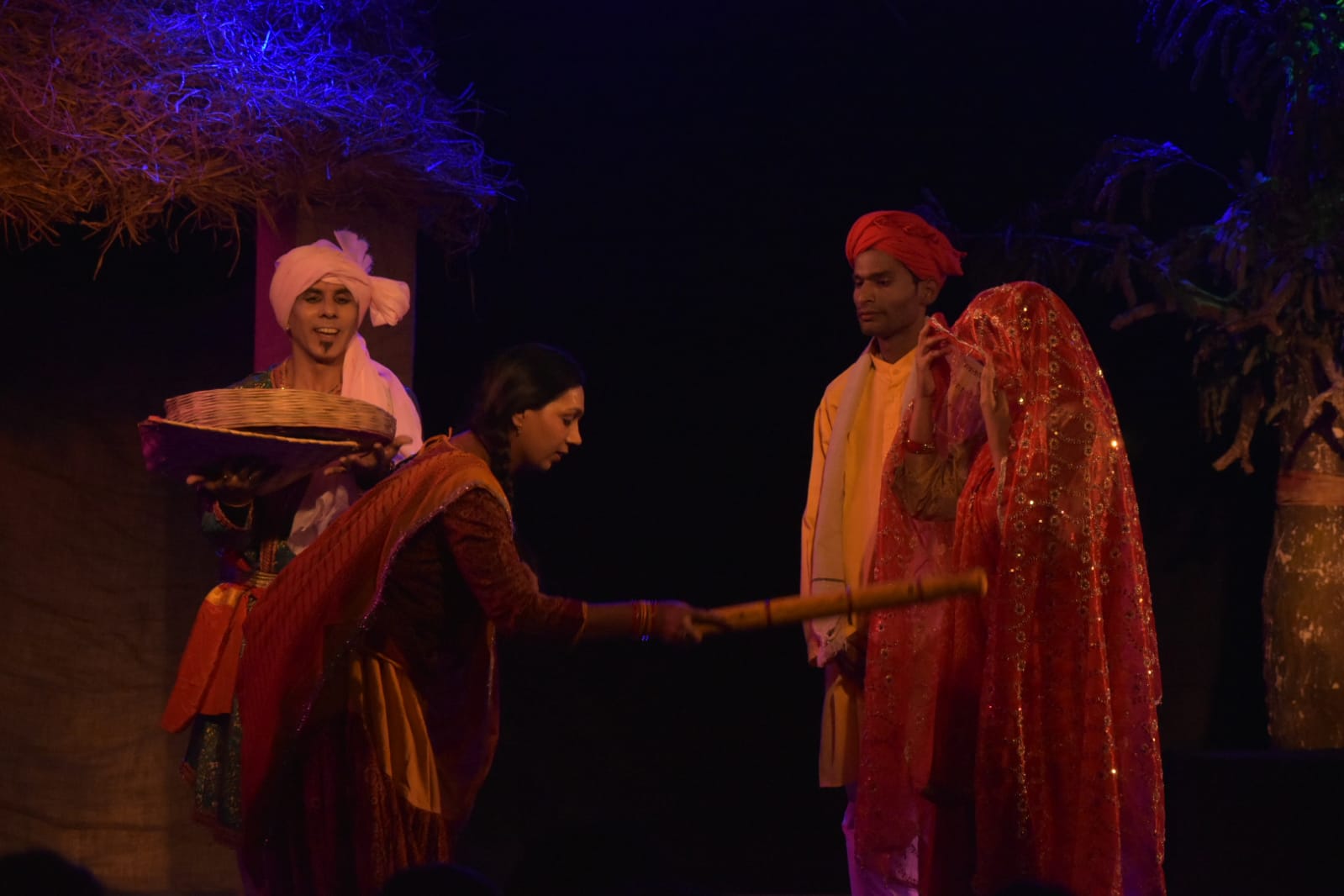 नाटक के लिए हिंदी विश्वविद्यालय के छात्रों ने एक माह तक सीखी भोजपुरी भाषा
