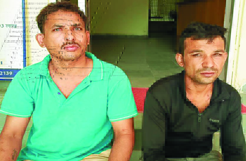 बेटे ने जयपुर में मोबाइल पर देखे सूने घर में घुसे चोर