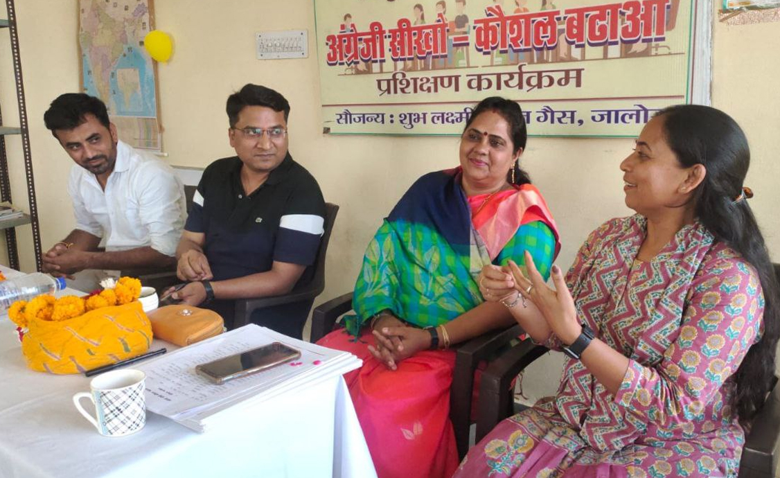 - 70 बालिकाओं ने प्राप्त किया अंगे्रजी का प्रशिक्षण