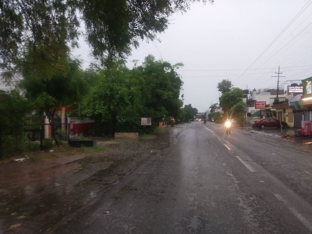 Weather Report Today in Meerut : मूसलाधार बारिश से मेरठ NCR में गर्मी से राहत, मई में सावन जैसी झड़ी