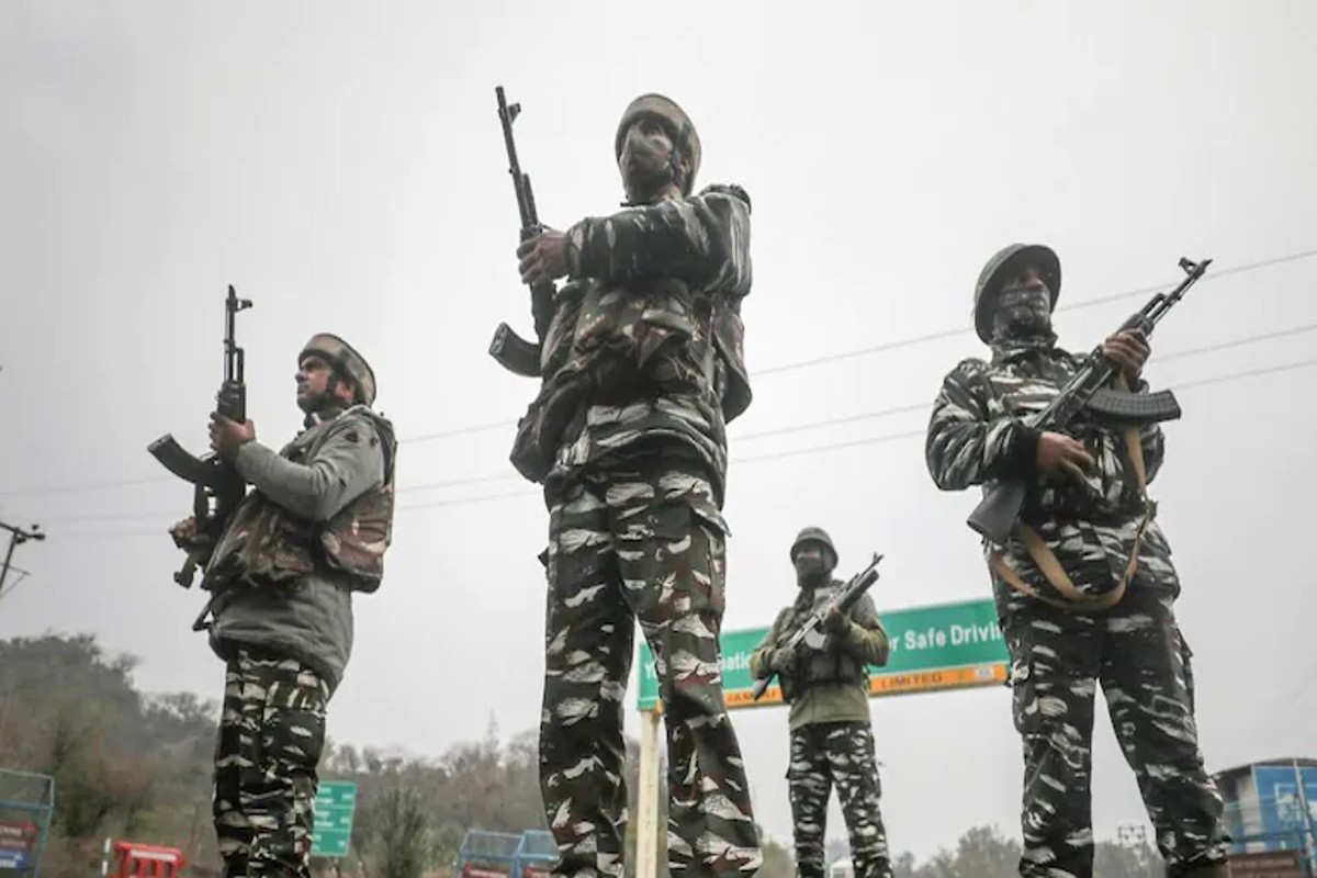 Jammu and Kashmir: Security forces on target of terrorists, red alert issued in Srinagar