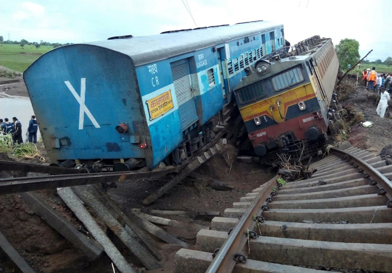 Indian Railway Train 2 coaches derailed in Kanpur Zone Track stuck(File Photo)