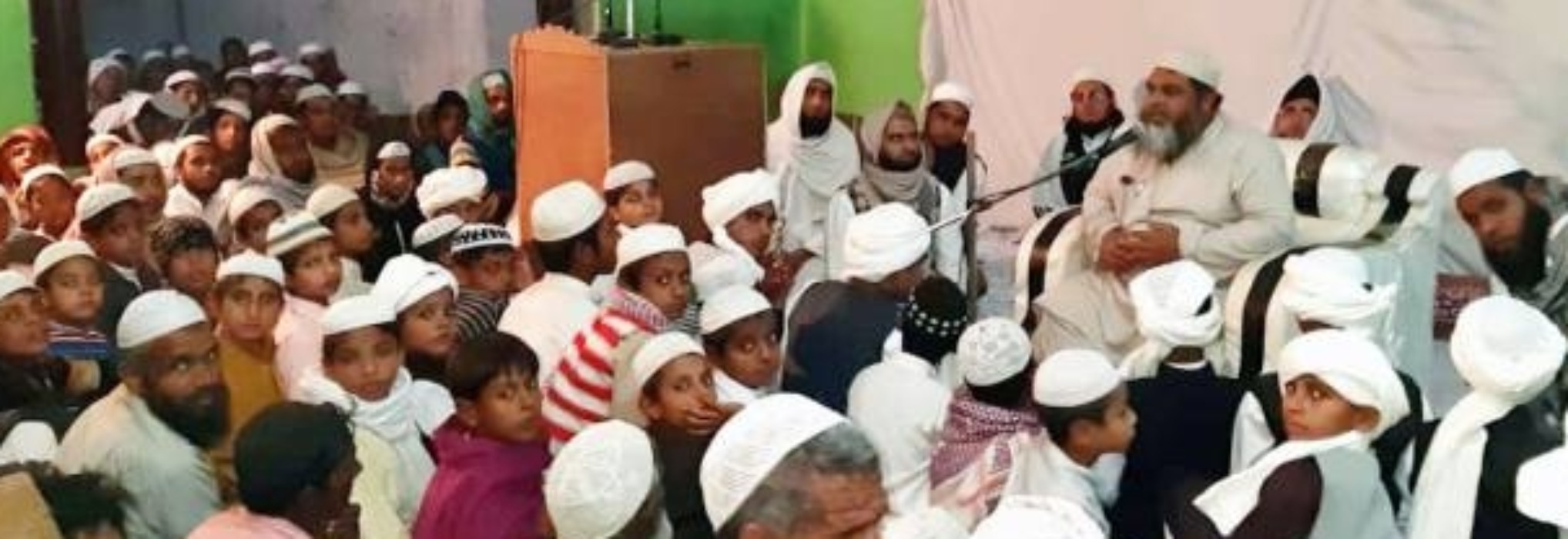 इस्लाम हिंसा की निंदा करते हुए दूसरे के प्रति सम्मान प्रोत्साहित करने वाला मजहब