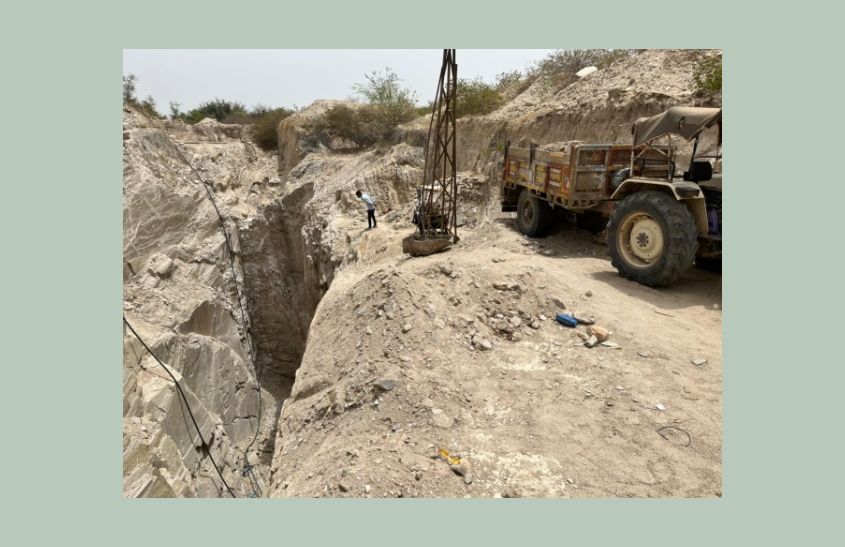 36 cases against illegal mining अवैध खनन के खिलाफ 36 मुकदमें