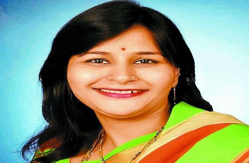 Indore News : आखिर विरोध कर गया काम...रीटा डागरे को मिल गई इंदौर ग्रामीण की कमान