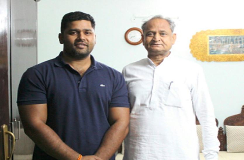 मुख्यमंत्री अशोक गहलोत से मिले चांदना, मुलाकात के बाद किया यह ट्वीट