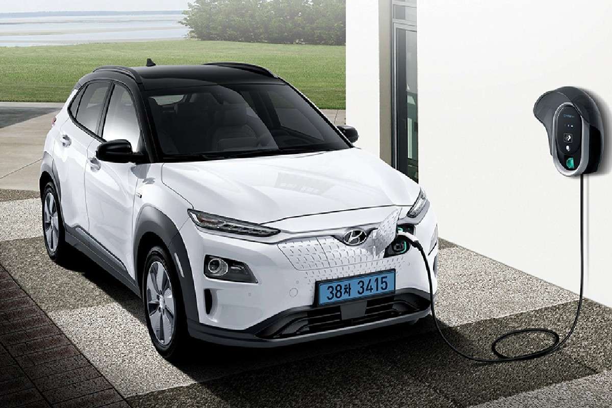 hyundai_kona_electric_car-amp_1.jpg