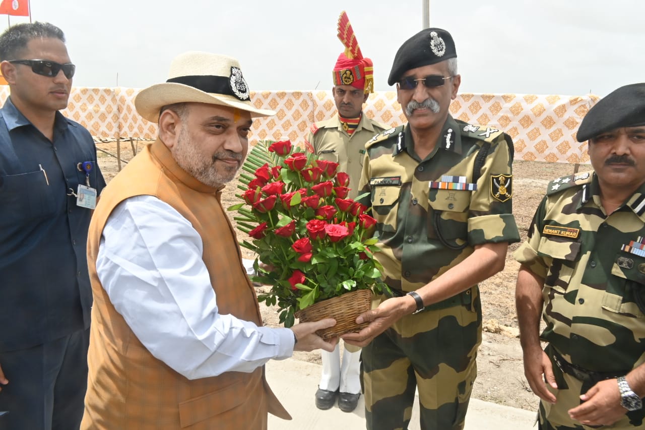 Amit Shah: गृह मंत्री अमित शाह ने किया राष्ट्रीय तटीय पुलिस अकादमी का दौरा